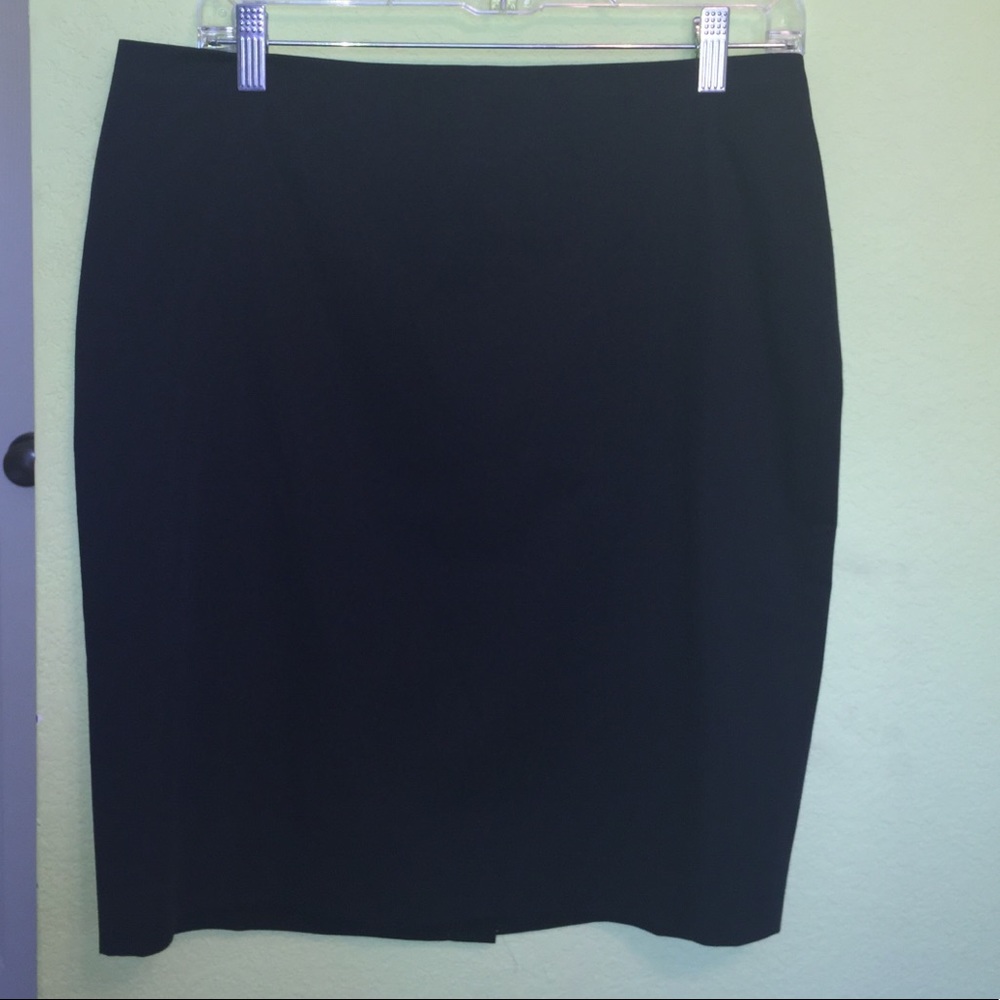 Ann Taylor Black Pencil Skirt, Size 12P